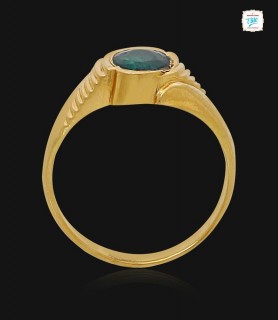 Greeny Emerald  gold ring...